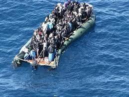 Soccorso un gommone al largo di Lampedusa: due immigrati trovati senza vita