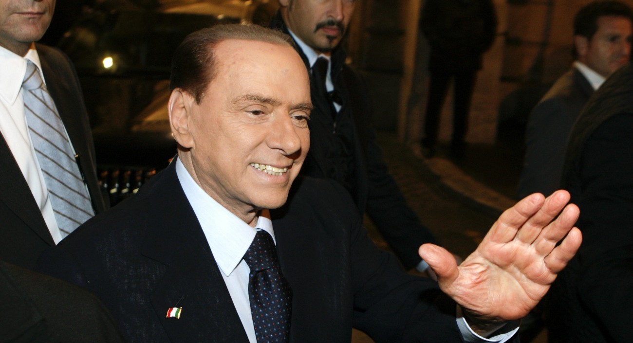 Berlusconi, nuova giravolta: Unisco io i moderati. Da Monti nemmeno una telefonata