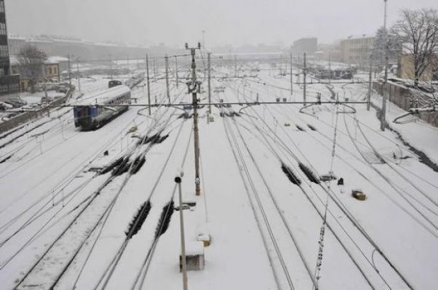 L’Italia al gelo si prepara alla “Grande Nevicata”. Dal Viminale stop ai tir in 11 regioni