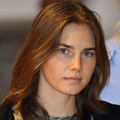 Omicidio Meredith, ultimo verdetto atteso nel pomeriggio. Amanda Knox a Seattle e Raffaele Sollecito in aula.