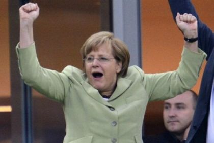 Votazione in Germania, exit poll: vittoria schiacciante di Angela Merkel (42,5%), la Spd si ferma al 26,5%. Battuto il partito antieuro Afd: non entra in Parlamento
