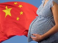 Cina, dopo 30 anni figlio unico addio. Ufficiale la decisione: si potranno avere due bimbi. Abolita la norma di Deng Xiao Ping
