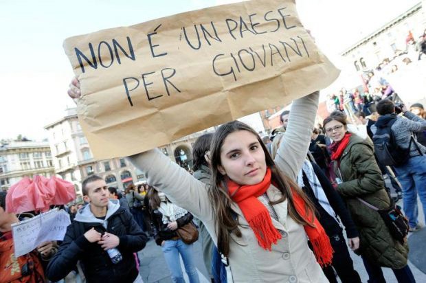 Italia, disoccupazione al 13%. Quella giovanile al 42,5. Dal 2008 un mln di occupati in meno