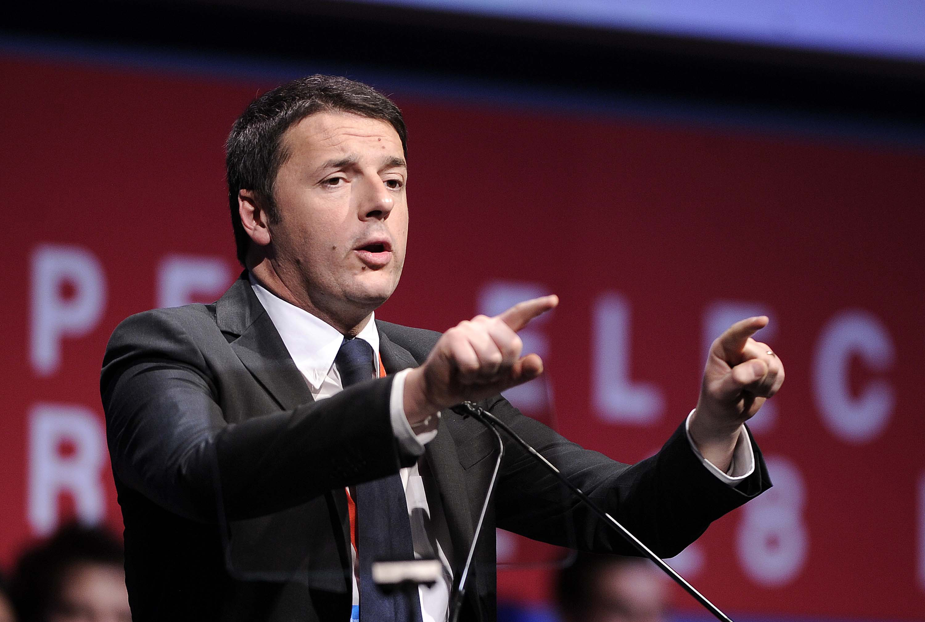 Province, il governo mette la fiducia sul ddl per l’abolizione. Renzi: “Se passa mandiamo a casa 3000 politici”