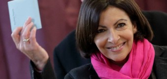 Elezioni in Francia, vince la destra ma la socialista Hidalgo conquista Parigi: primo sindaco donna. Hollande pronto al rimpasto