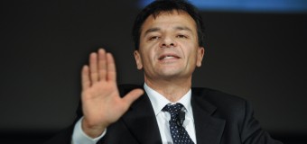 Resa dei conti nel Pd, Renzi ai ribelli: “Basta con i diktat”. La rabbia di Fassina: “Se vuoi il voto dillo”