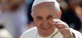 Sinodo, Papa Francesco: “E’ stato faticoso, ma e’ stato un dono di Dio che portera’ molti frutti”. Si alla comunione ai divorziati, caso per caso