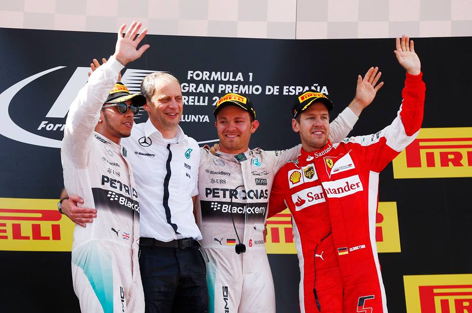 Formula 1, doppietta Mercedes vince Rosberg davanti ad Hamilton. Massa sale sul podio. Vettel solo quarto