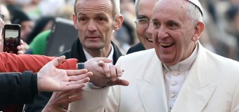 Papa Francesco a Prato: “Combattere fino in fondo il cancro della corruzione e il veleno della illegalita’